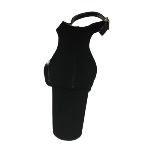 Qupid Elsi-10 Black Classic and Chic Toe Band High Heel with Ankle Strap Sandal - Picture 5 of 5